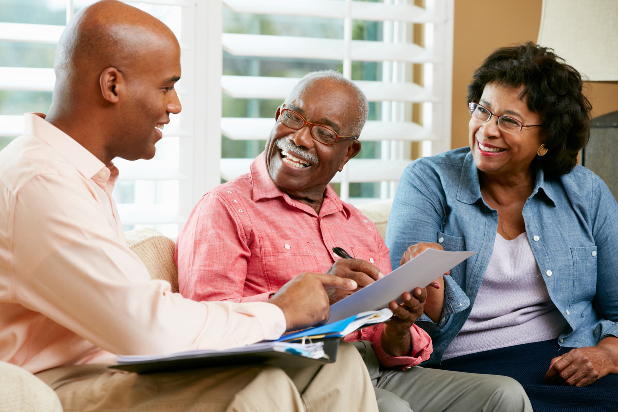 4 Reasons Why Medical Insurance For Visitors to Canada is Recommended