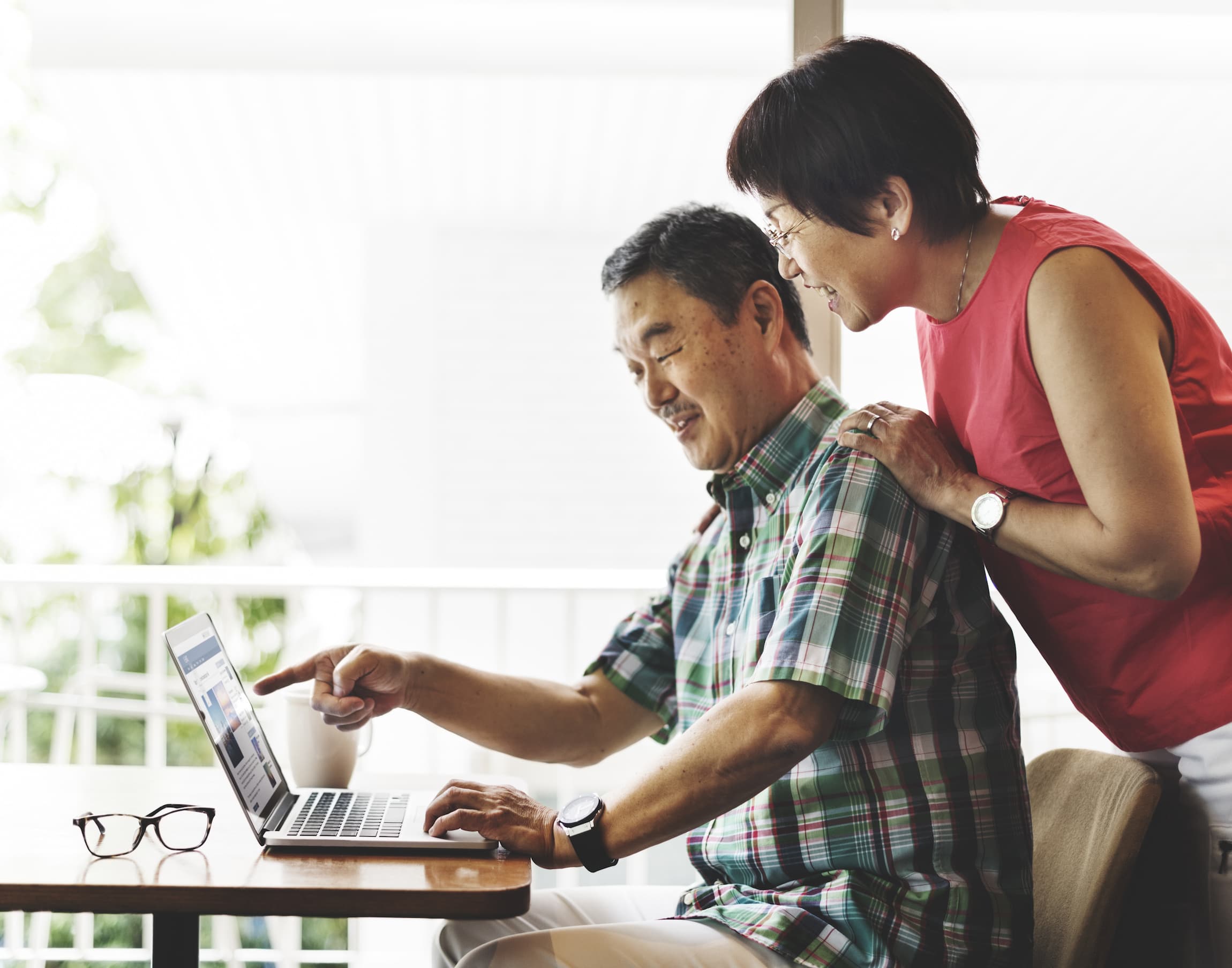 The Canadian Super Visa and Emergency Medical Insurance: What Visitors to Canada Need to Know